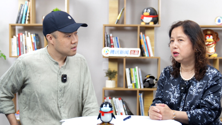 2025澳门今晚开特马开码结果,男子盯着高铁乘务员看被老婆发现,精准解释落实的人生哲理_钻石版V11.90