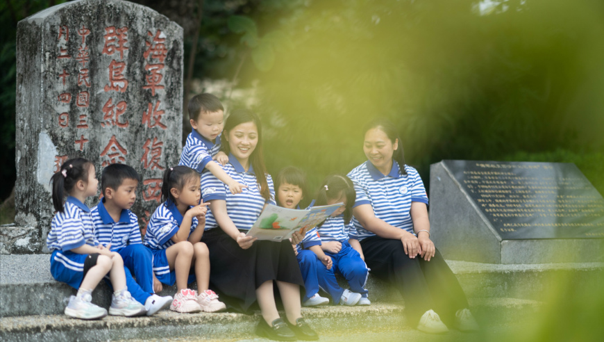 女子拿400元换零钱意外换到4千,2025年新澳门管家婆开奖免费查询,最新核心解答落实_储蓄版V9.44